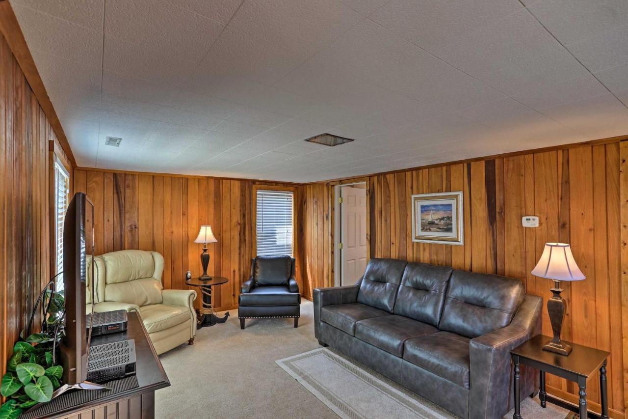 Home With Lake-View Deck By Camp Perry And Magee Marsh Port Clinton Exterior foto
